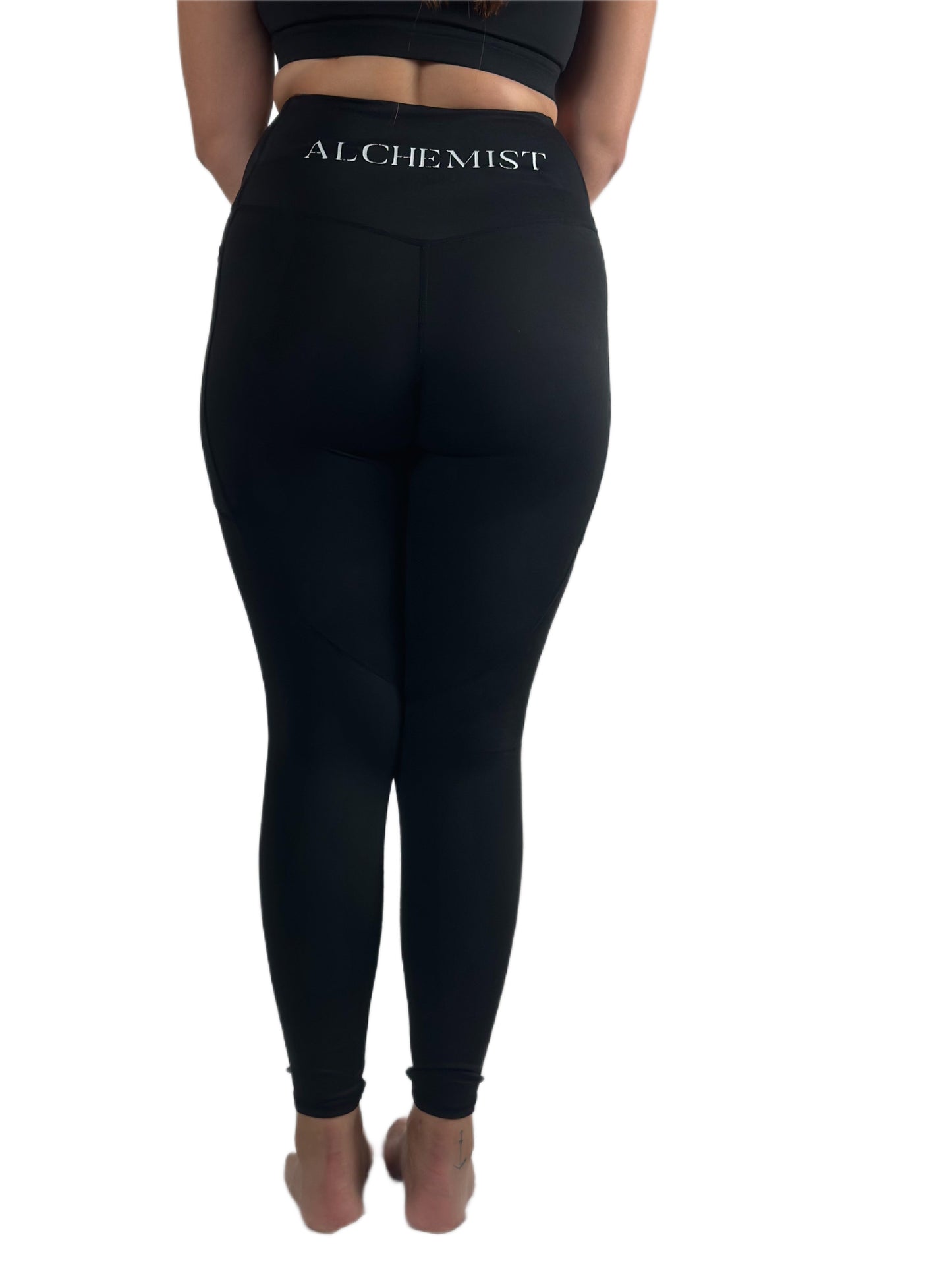 Black leggings with side pockets