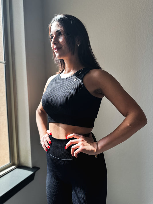 Seamless Ribbed Black Crop Top Bra