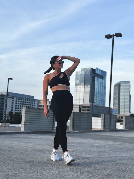 Black leggings with side pockets